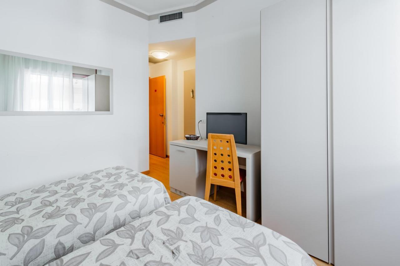 Hotel Del Corso Μπιμπιόνε Εξωτερικό φωτογραφία